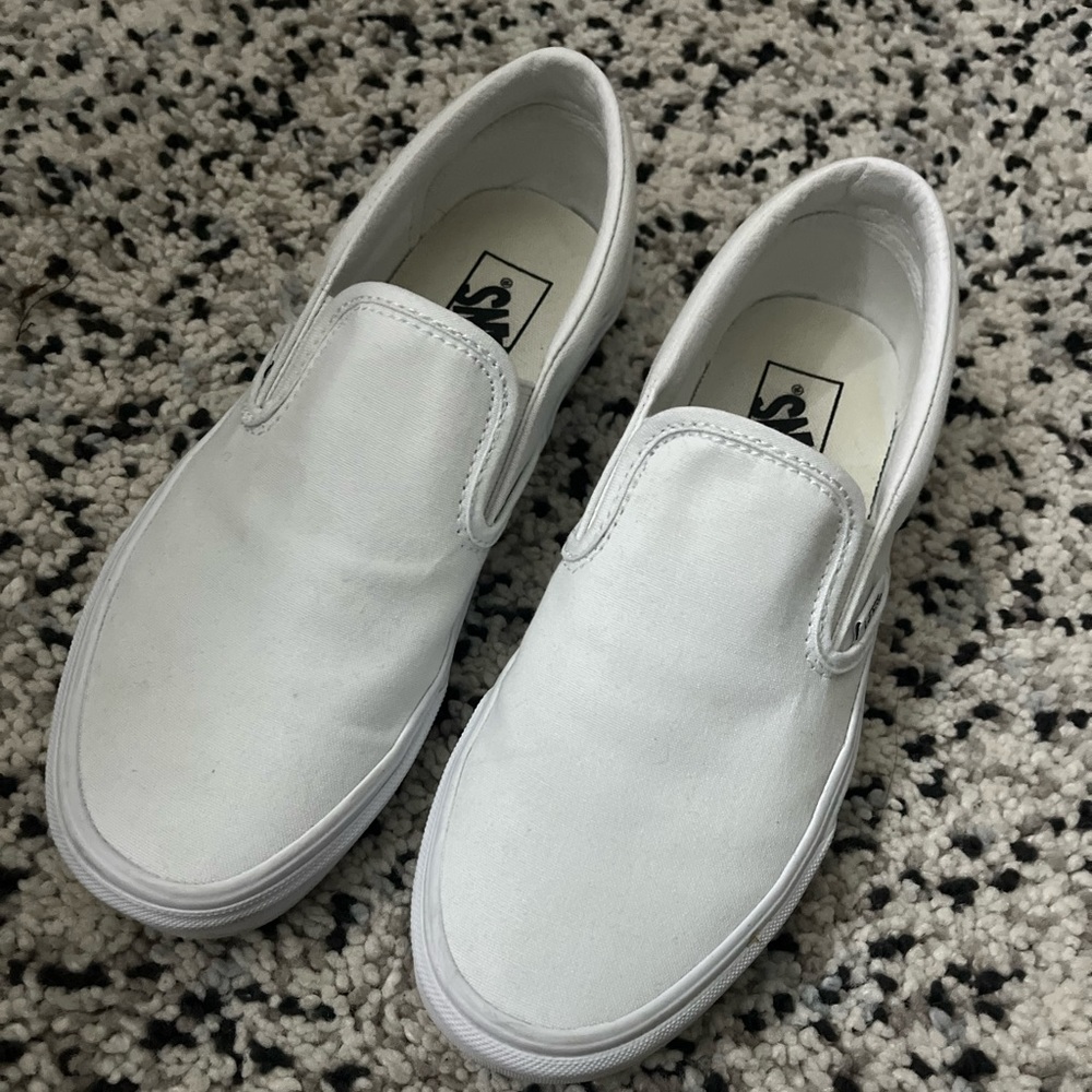White Slip On Vans Size 8.5 Women’s